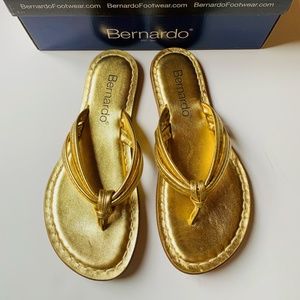 Bernardo Miami Sandals, Gold, Size 8